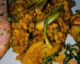 Foto del paso 9 de la receta: Arroz Maty, con alcachofas confitadas, ajos tiernos, gambas langostineras y sepia