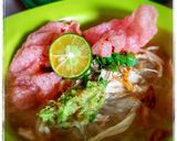 Foto langkah ke 4 dari resep Mie Sop Medan.