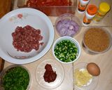 A picture of step 1 of Meatballs.