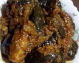 A picture of step 8 of Achaari Baingan.