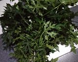 Foto langkah ke 1 dari resep Tumis daun pepaya jepang.