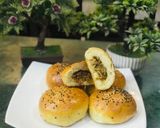 A picture of step 7 of Stuff buns.