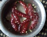 झणझणीत टोमॅटो ठेचा (tomato thecha recipe in marathi) रेसिपी स्टेप 1 फोटो 