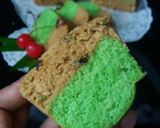 Foto langkah ke 5 dari resep Bolu kukus pandan mocca kismis.