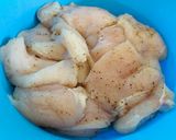 Tejszínes-sajtos rakott csirkemell recept fázis 1 fotója