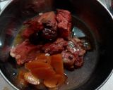 Foto langkah ke 4 dari resep Sup ayam merah.