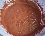 Kakaós kevert meggyel és csokoládéval recept fázis 2 fotója