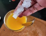 A picture of step 3 of Tang mango sharbat.