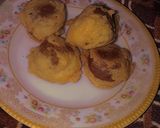 A picture of step 3 of Aloo Vada.