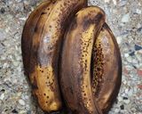 Foto del paso 1 de la receta: 🍌Torta helada / Postre banana split - con dulce de leche y mantequilla de maní bañado en chocolate🍌