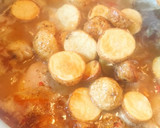 Foto del paso 5 de la receta: Pollo guisado a la cerveza, con verduras y patatas