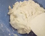 Foto langkah ke 1 dari resep Cireng isi sosis telur.