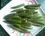 A picture of step 1 of Bharwa Bhindi.