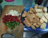 Foto langkah ke 2 dari resep Tahu masak pedas.