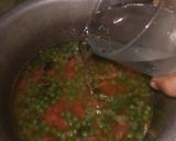 A picture of step 3 of Masala mater poulao.