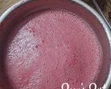 A picture of step 2 of Strawberry Carrot and Beetroot Juice.