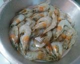 Foto langkah ke 1 dari resep Udang asam manis pedas.