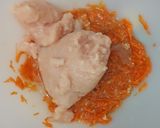 Foto langkah ke 3 dari resep Chicken Carrot Seaweed Rolls.