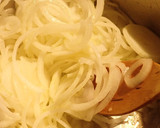 Foto del paso 3 de la receta: Sopa de cebolla a la Moncloa