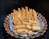 A picture of step 1 of # FM W3 (tofee, jilebi, cinnamon) shape.
