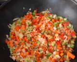 A picture of step 5 of Creamy garlic chicken.