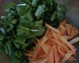 Foto langkah ke 3 dari resep Kwetiau ayam siwir.