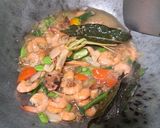 Foto langkah ke 3 dari resep Tumis Udang Pete Cabe Ijo.