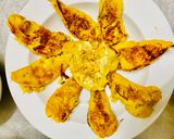 Hình bước làm 5 của món Bánh chuối kẹp phô mai chà bông