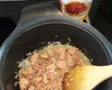 Foto del paso 4 de la receta: Arroz graneado con salsa de lomitos de atún