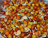 চটপটা ছোলা মাখা(chotpota chola makha recipe in Bengali) রেসিপির ধাপ 1 ছবি