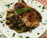 Foto del paso 5 de la receta: Entrecot a la plancha con guarnición de setas salteadas
