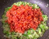 A picture of step 8 of Pav Bhaji.