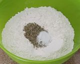 عکس مرحله 1 از دستور نان رازیانه اهری
