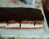 Piskótás kókuszos szelet recept fázis 4 fotója