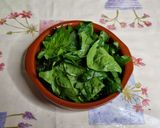 Foto del passaggio 2 della ricetta Insalata di spinaci freschi