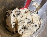 A picture of step 5 of Chewy Chip Cookie Goodness.