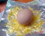 Πολύχρωμα αυγά με κλωστή φλος φωτογραφία βήματος 3