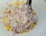 बेसन का चीला(besan ka cheela recipe in hindi) रेसिपी चरण 2 फोटो