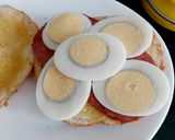 A picture of step 4 of My Ulster Fry Bagel boiled Duck Egg.