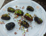 A picture of step 3 of Pan and dates mukhwas.