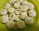 Foto langkah ke 4 dari resep Perkedel kentang Eggless.
