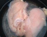 Foto del paso 1 de la receta: Arroz con pollo y arveja