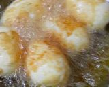 A picture of step 2 of White gravy Egg korma.