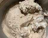 Foto del paso 5 de la receta: Mousse de chocolate con trozos de frutos secos