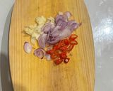 Foto langkah ke 1 dari resep Tumis Kacang Panjang Orak-Arik Telur Pedas Manis.