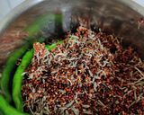 A picture of step 3 of Sprouted ragi uttappam.