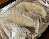 Virslis sajtos tekert kifli recept fázis 4 fotója