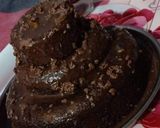 चॉकलेट बिस्कुट केक तीन तल्ला (chocolate biscuit cake tin talla recipe in Hindi) रेसिपी चरण 4 फोटो