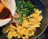 A picture of step 11 of Spinach and Enoki Mushrooms with Eggs.