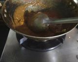 A picture of step 3 of Crab potato gravy.